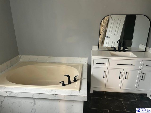 1542 E Carolina Ave, Hartsville, SC 29550