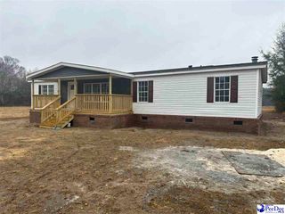 1542 E Carolina Ave, Hartsville, SC 29550