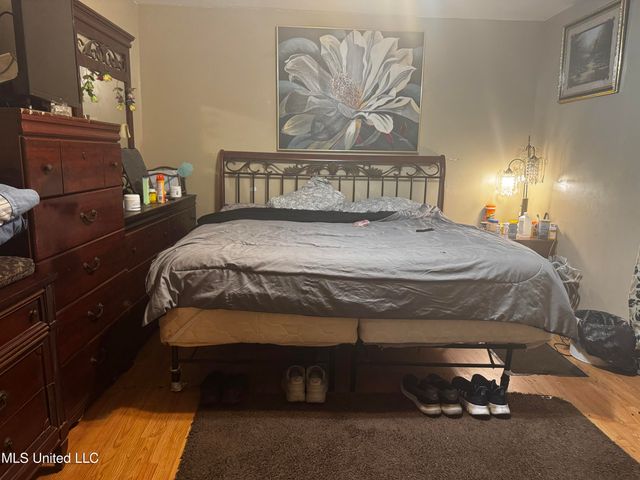 2111 Jackson Avenue, Pascagoula, MS 39567