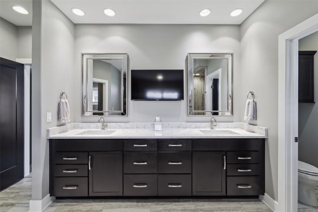 9154 Moonseed Court, West Des Moines, IA 50266