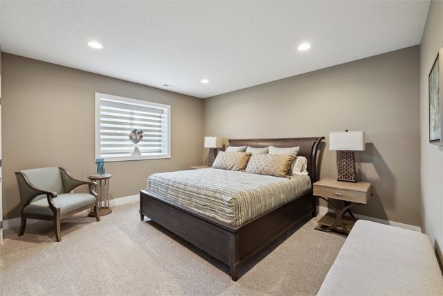 9154 Moonseed Court, West Des Moines, IA 50266