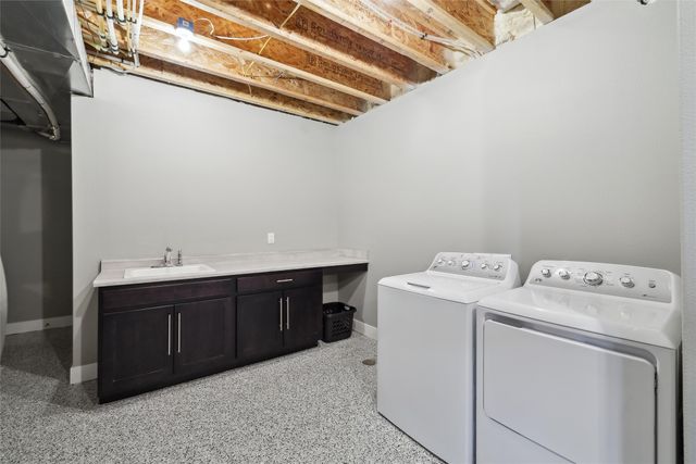 9154 Moonseed Court, West Des Moines, IA 50266