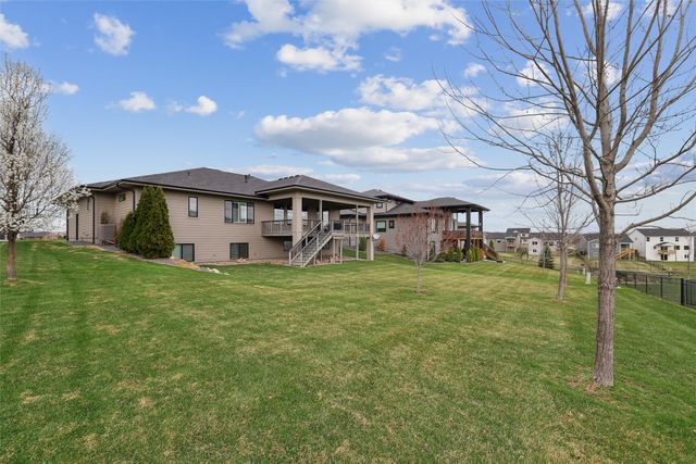 9154 Moonseed Court, West Des Moines, IA 50266