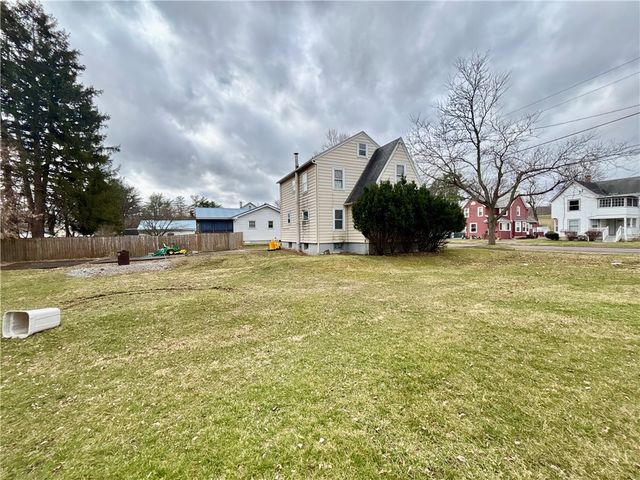1858 Davis Street, Elmira City, NY 14901