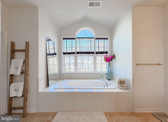 2810 PUMPKIN ST, Clinton, MD 20735