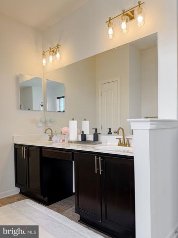 2810 PUMPKIN ST, Clinton, MD 20735