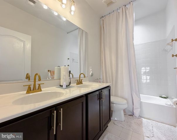 2810 PUMPKIN ST, Clinton, MD 20735