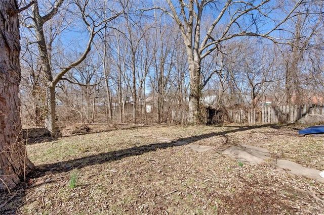 724 S Grand Avenue, Independence, MO 64052