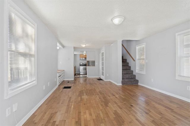 724 S Grand Avenue, Independence, MO 64052