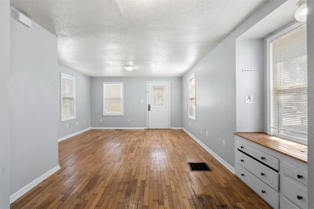 724 S Grand Avenue, Independence, MO 64052