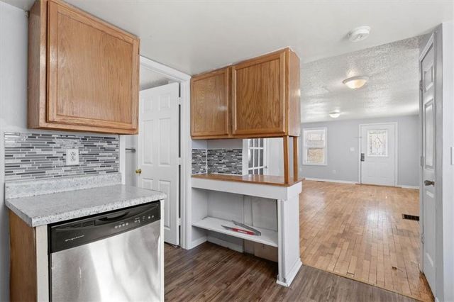 724 S Grand Avenue, Independence, MO 64052