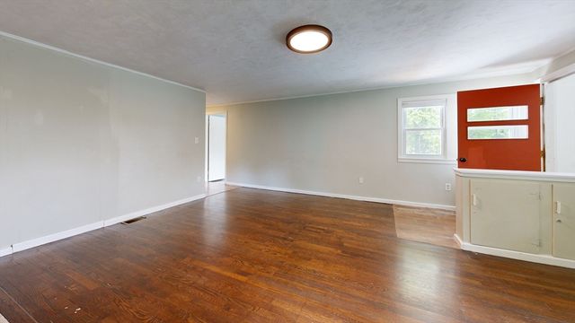 46 Circle Rd, Malden, MA 02148