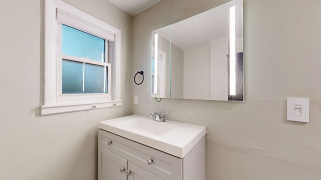 46 Circle Rd, Malden, MA 02148