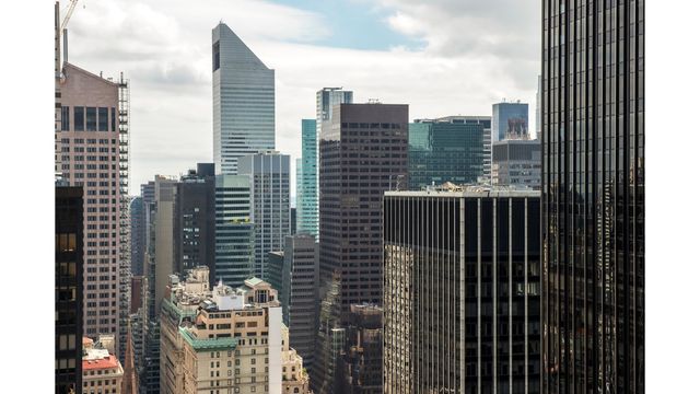150 W 56th St Apt 5106, New York City, NY 10019