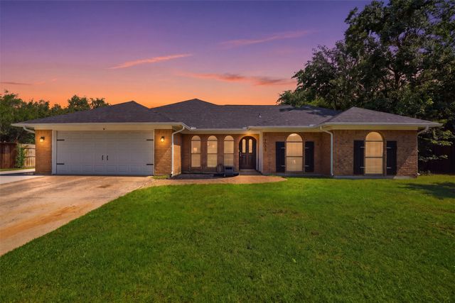 7005 Sao Paulo Court, North Richland Hills, TX 76180