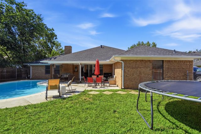 7005 Sao Paulo Court, North Richland Hills, TX 76180