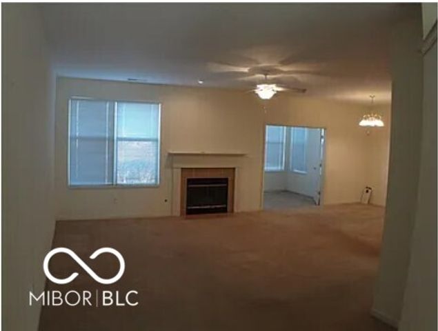 6214 Bishops Pond Lane N, Indianapolis, IN 46268