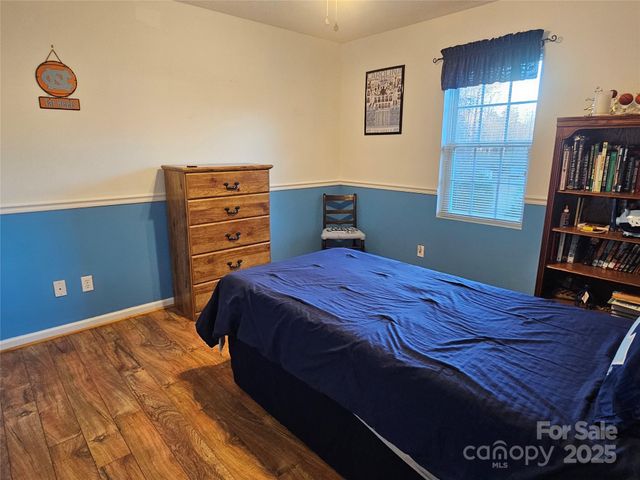 951 Cypress Court NW, Lenoir, NC 28645