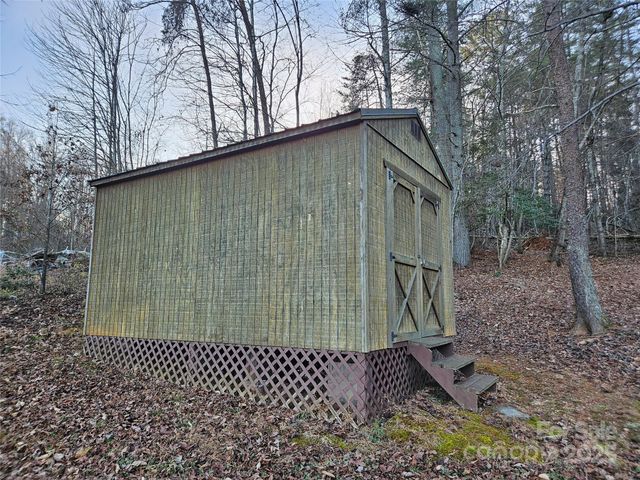 951 Cypress Court NW, Lenoir, NC 28645