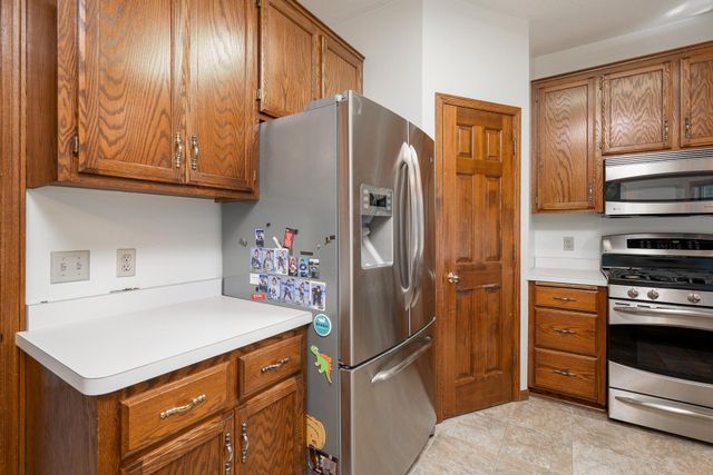 1287 Schooner Way, Woodbury, MN 55125