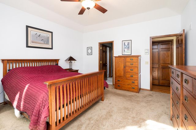 1287 Schooner Way, Woodbury, MN 55125