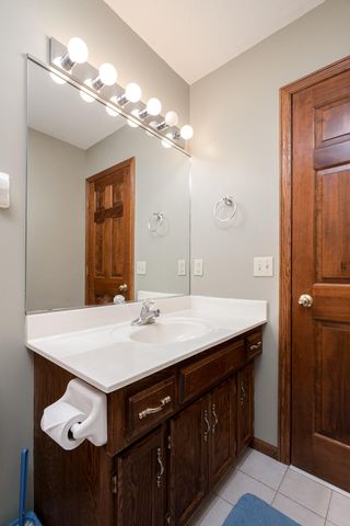 1287 Schooner Way, Woodbury, MN 55125