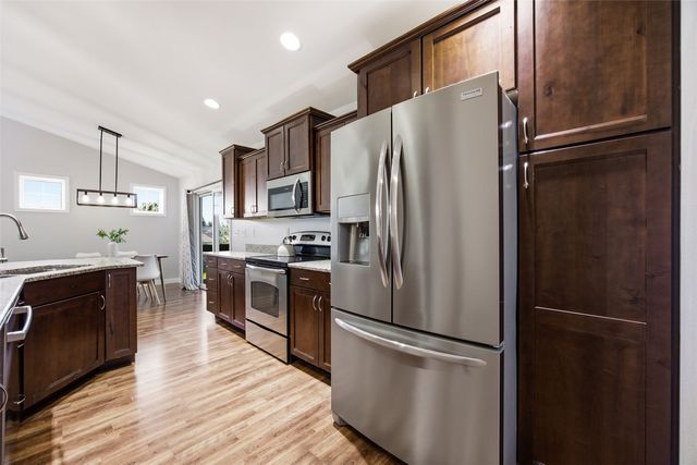 19 Eversull Lane, Iowa City, IA 52245