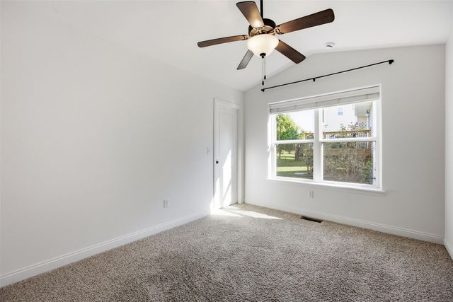 19 Eversull Lane, Iowa City, IA 52245