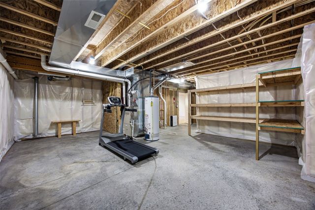 19 Eversull Lane, Iowa City, IA 52245