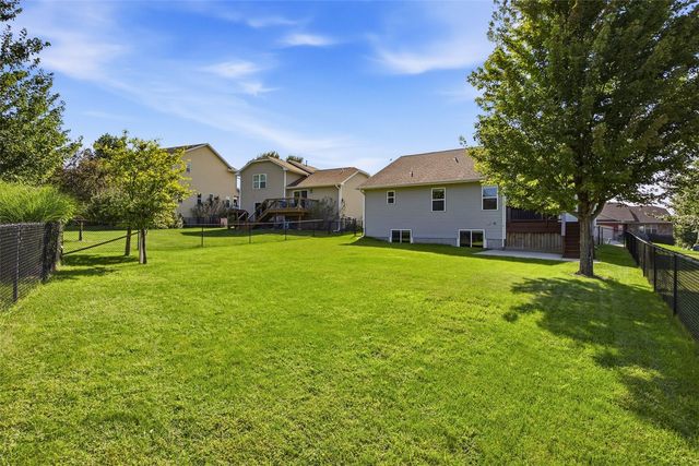 19 Eversull Lane, Iowa City, IA 52245