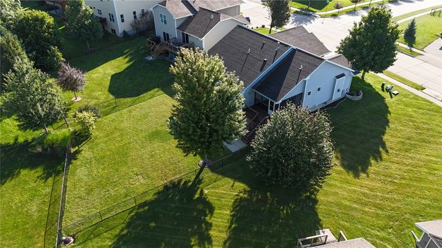 19 Eversull Lane, Iowa City, IA 52245