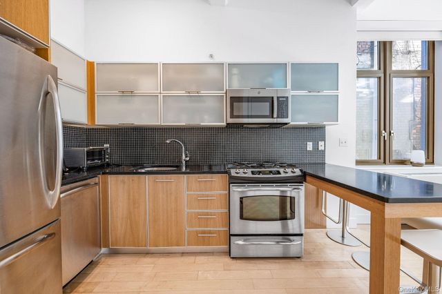 242 S 1st Street, Brooklyn, NY 11211