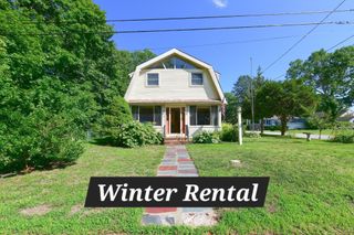 22 Ash St, Wareham, MA 02571