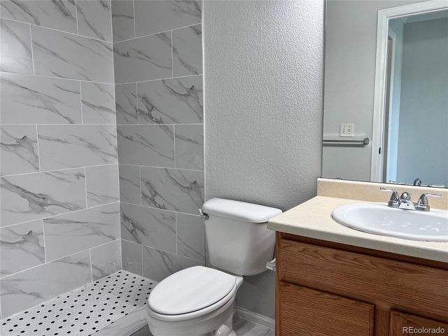 9745 Gatesbury Circle, Littleton, CO 80126