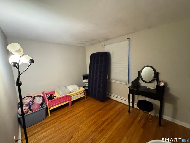 10 Hamilton Court, Enfield, CT 06082