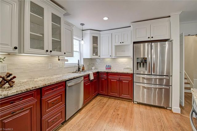2832 Kensington Road, Winston-salem, NC 27106