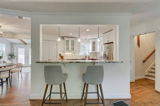 2832 Kensington Road, Winston-salem, NC 27106