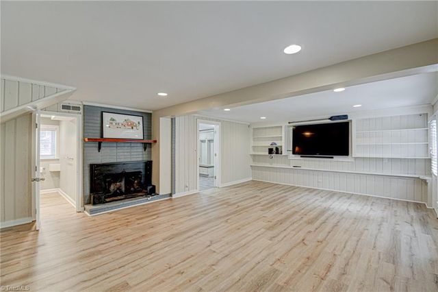 2832 Kensington Road, Winston-salem, NC 27106