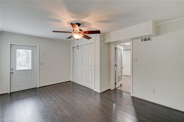 2832 Kensington Road, Winston-salem, NC 27106