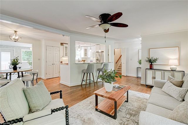 2832 Kensington Road, Winston-salem, NC 27106