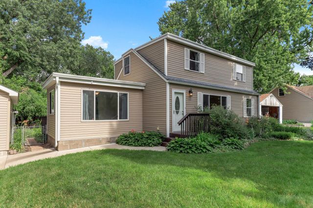 5386 Clifton Drive, Mounds View, MN 55112