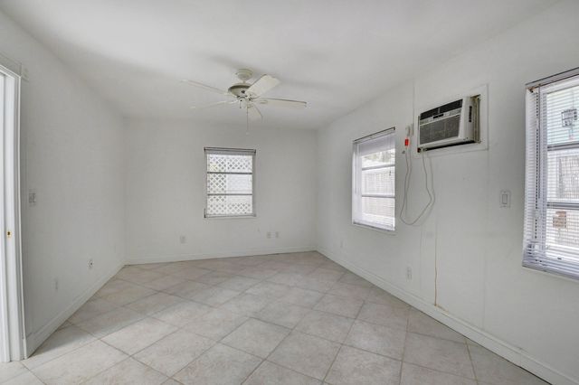 14 Tropical Drive, Ocean Ridge, FL 33435