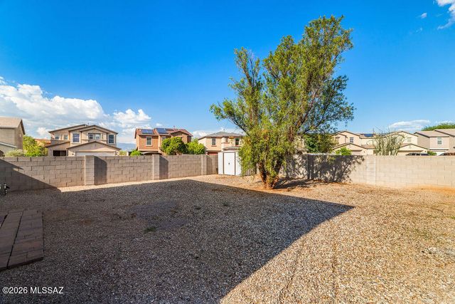 6877 S Goshawk Drive, Tucson, AZ 85756
