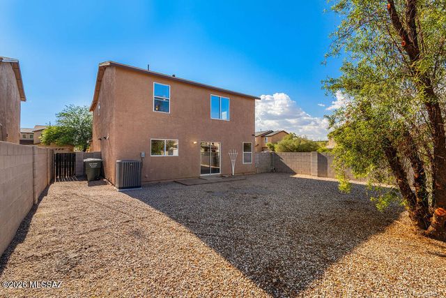 6877 S Goshawk Drive, Tucson, AZ 85756