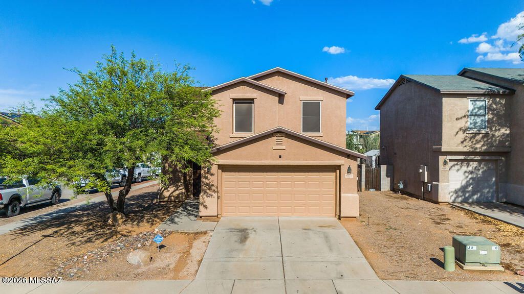6877 S Goshawk Drive, Tucson, AZ 85756