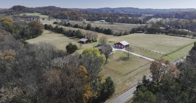 120 Three Forks Bridge Rd, Wartrace, TN 37183