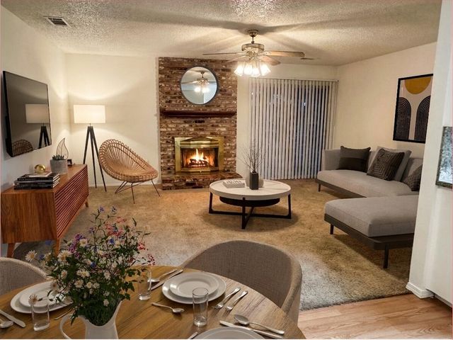 2445 S Memory Street, Visalia, CA 93277