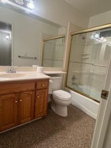 2445 S Memory Street, Visalia, CA 93277