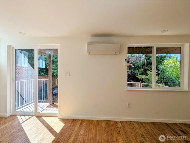 1713 33rd Avenue, Seattle, WA 98122