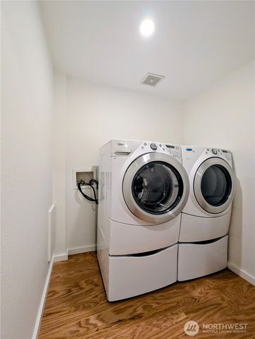 1713 33rd Avenue, Seattle, WA 98122
